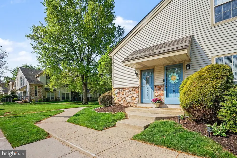 1102 Foxmeadow Dr #condo 1102, Royersford, PA 19468 - #3