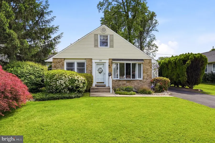 243 Buckboard Rd, Willow Grove, PA 19090 - #2