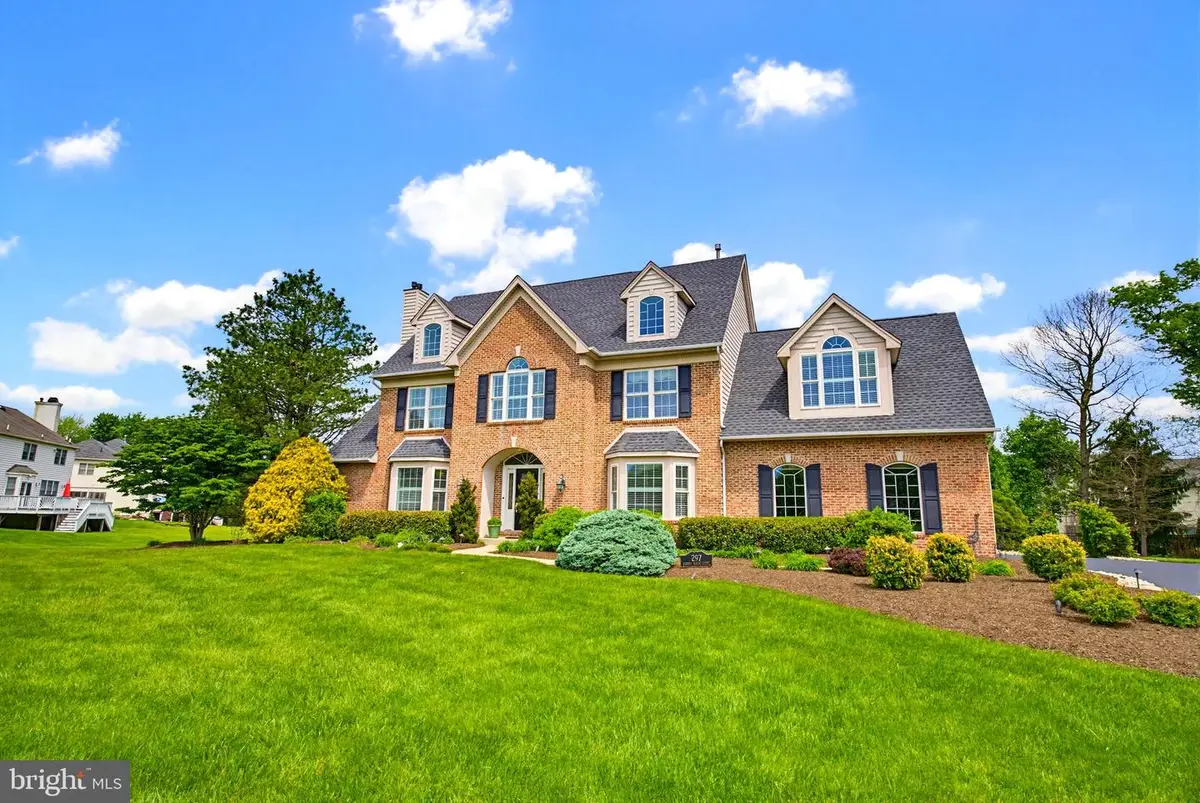 297 Hawks Flight Ct, Ambler, PA 19002 - #1