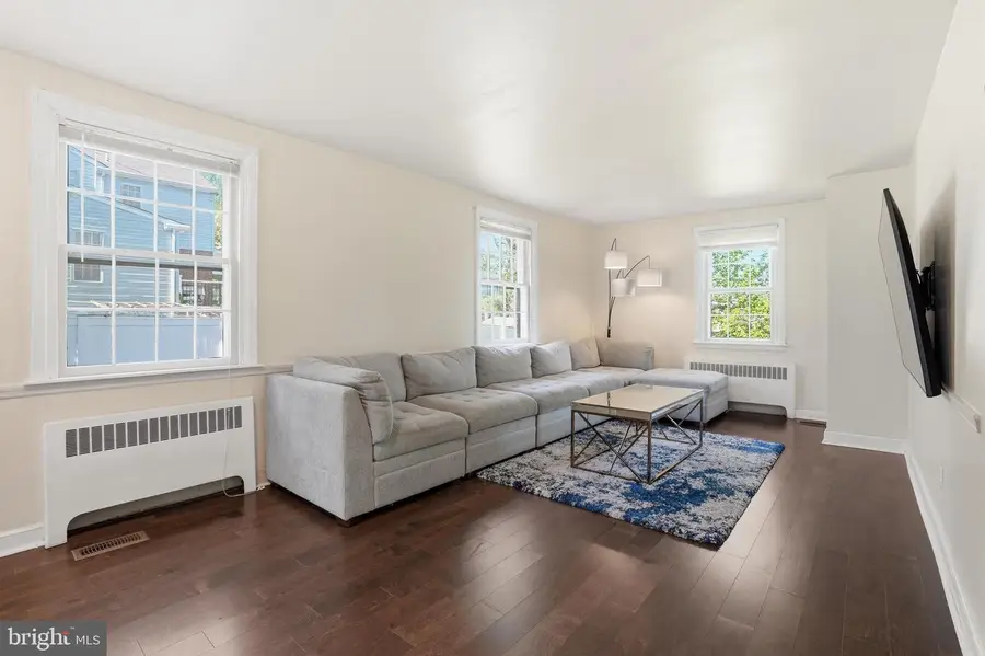 2418 Boyd Rd, Huntingdon Valley, PA 19006 - #2
