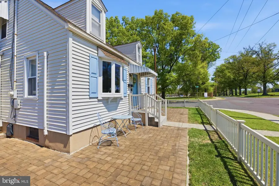 897 N Adams St, Pottstown, PA 19464 - #3