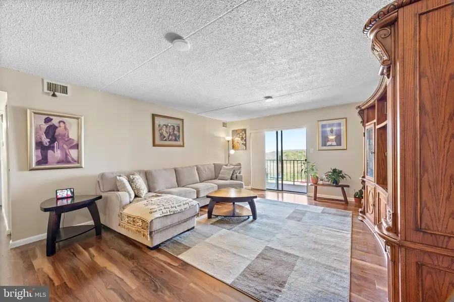 20933 Valley Forge Cir #933, King Of Prussia, PA 19406 - #2