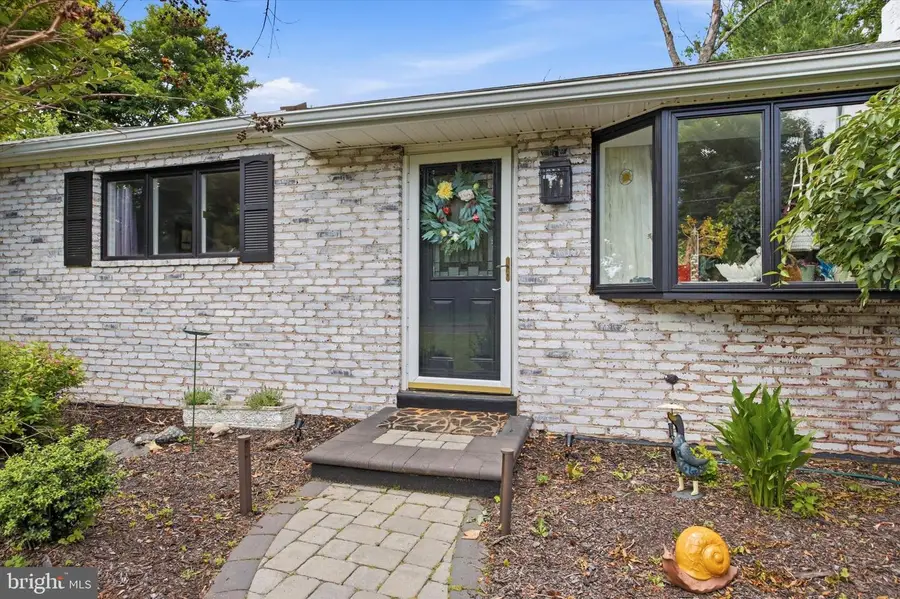 53 Skyline Dr, Norristown, PA 19403 - #3