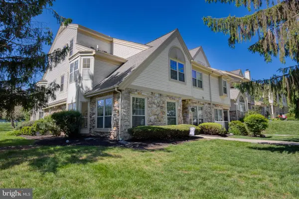 1408 Stratford Ct #condo 1408, ROYERSFORD, PA 19468