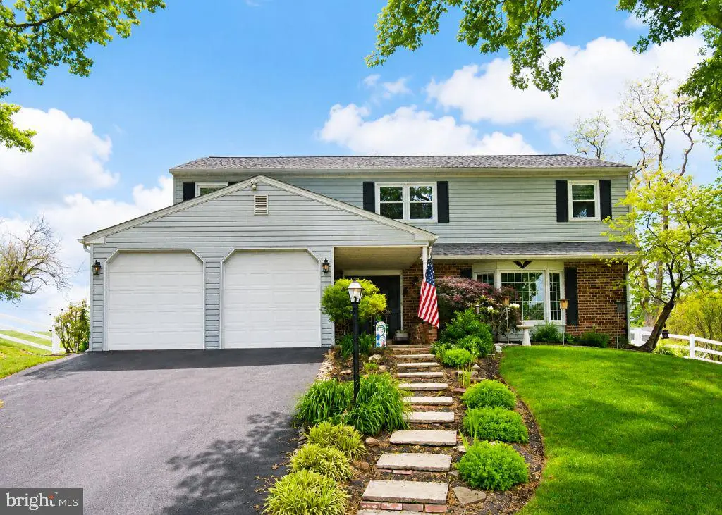 41 Estate Rd, Boyertown, PA 19512 - #1