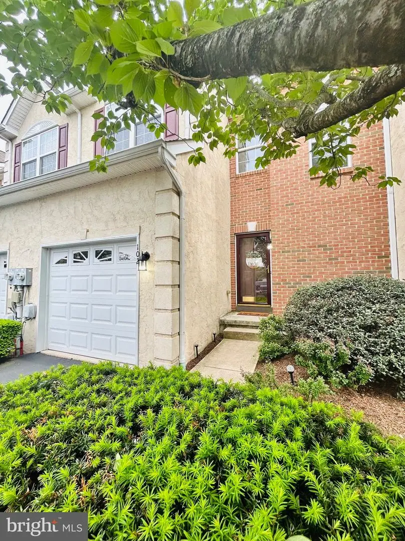 102 Watercrest Dr, Red Hill, PA 18076 - #2