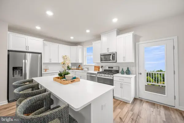 35 Continental Way, BRIDGEPORT, PA 19405