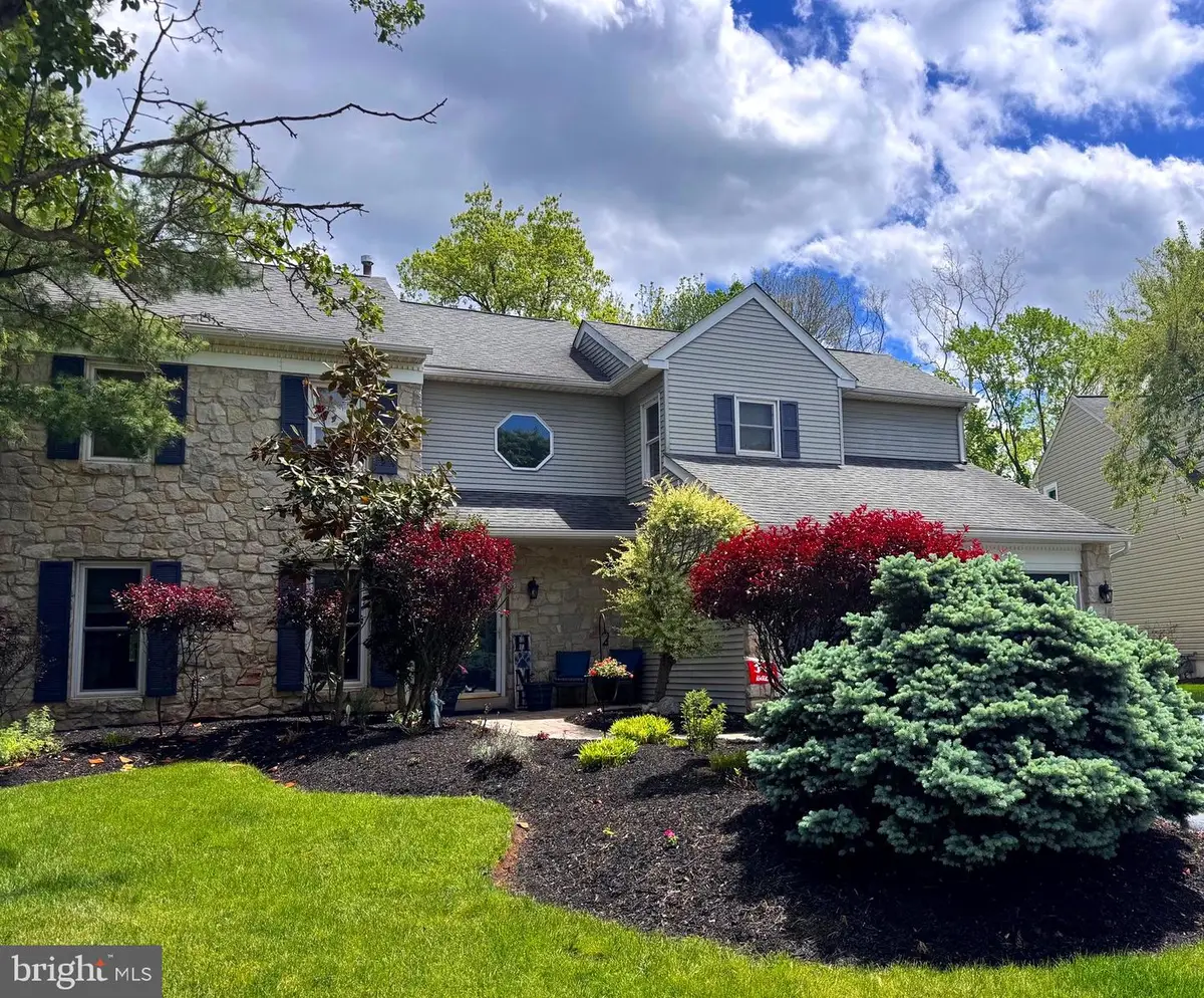 250 Freeland Dr, Collegeville, PA 19426 - #1