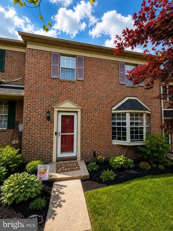 221 Goshen, SCHWENKSVILLE, PA 19473