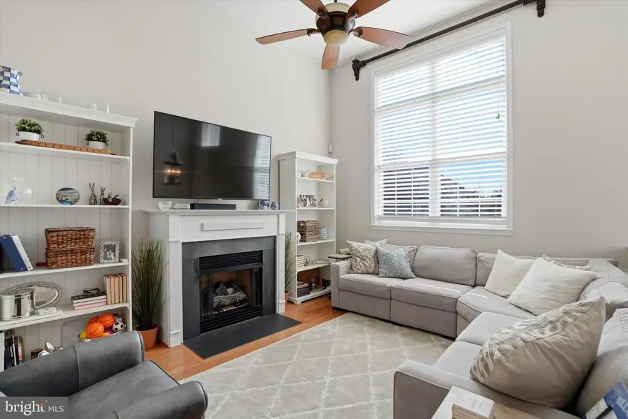 432 W 5th Ave, Conshohocken, PA 19428 - #3