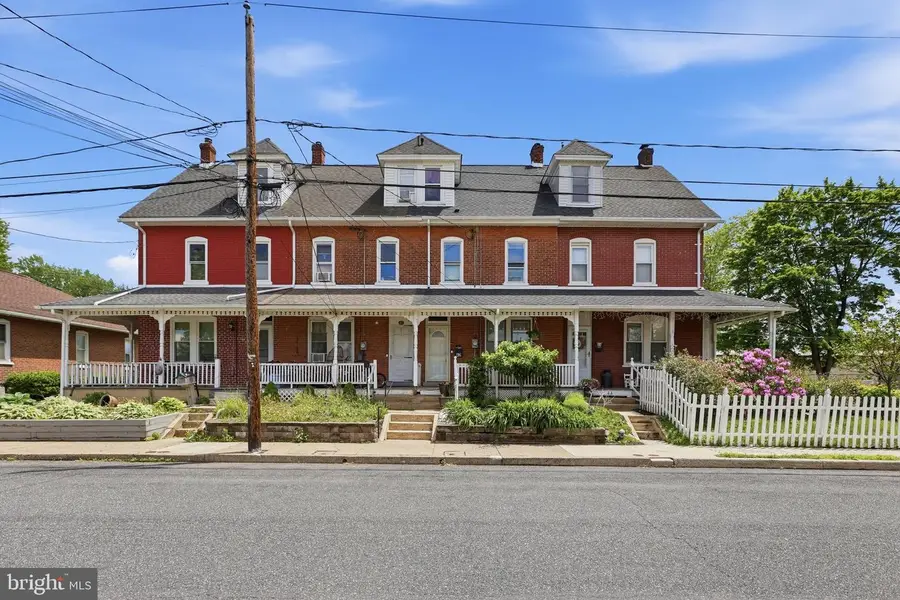 42 W Hamlin Ave, Telford, PA 18969 - #2