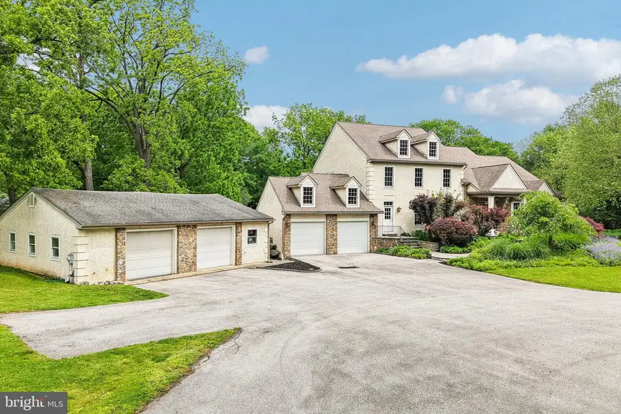 378 S Warner Rd, Wayne, PA 19087 - #2
