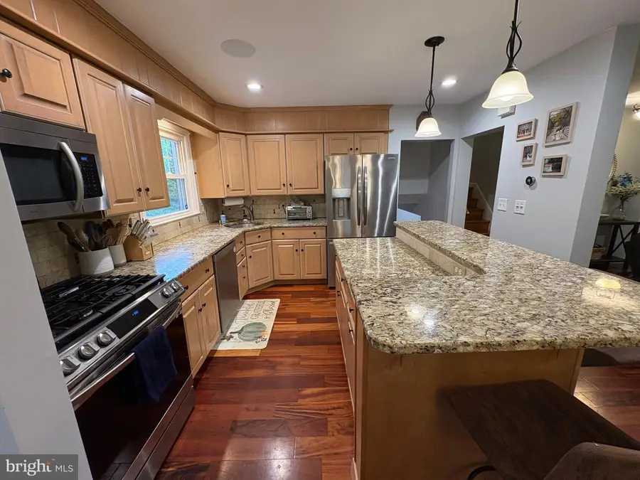 761 Red Oak Ter, Wayne, PA 19087 - #2