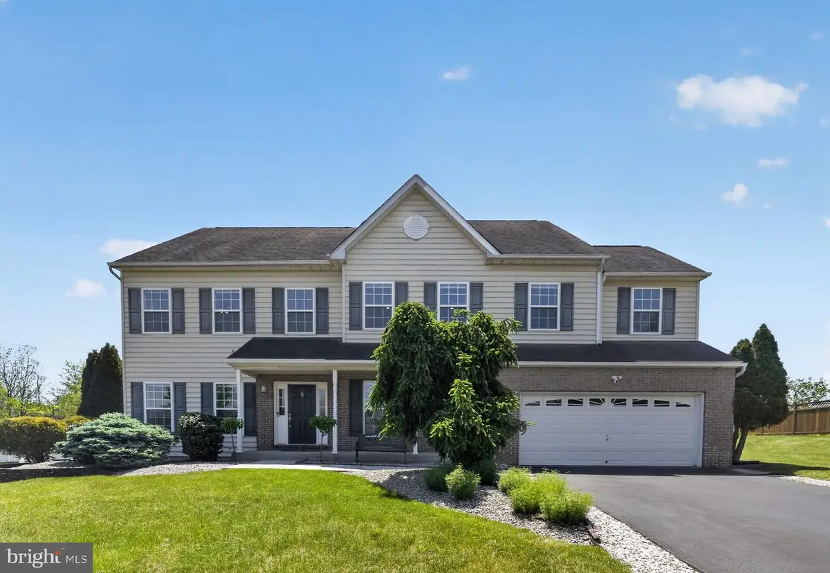 5 Camelot Way, Harleysville, PA 19438 - #1