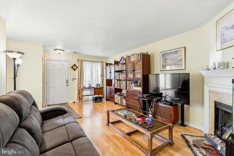 302 Colettes Ct, Montgomery, PA 19454 - #2