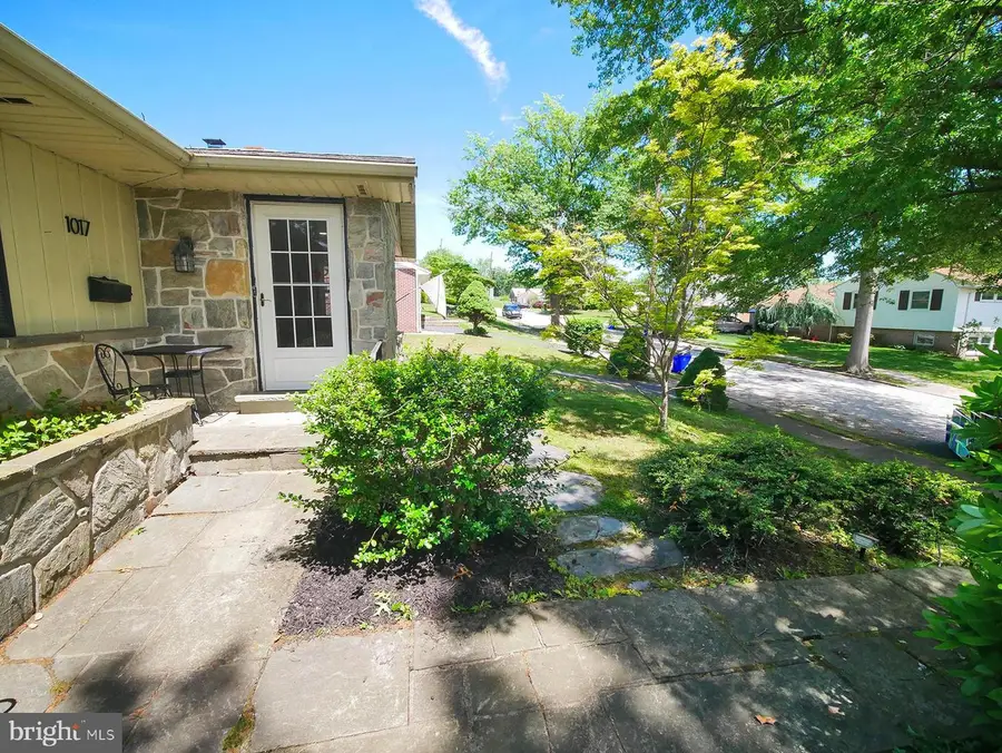 1017 Sycamore Dr, Pottstown, PA 19464 - #3