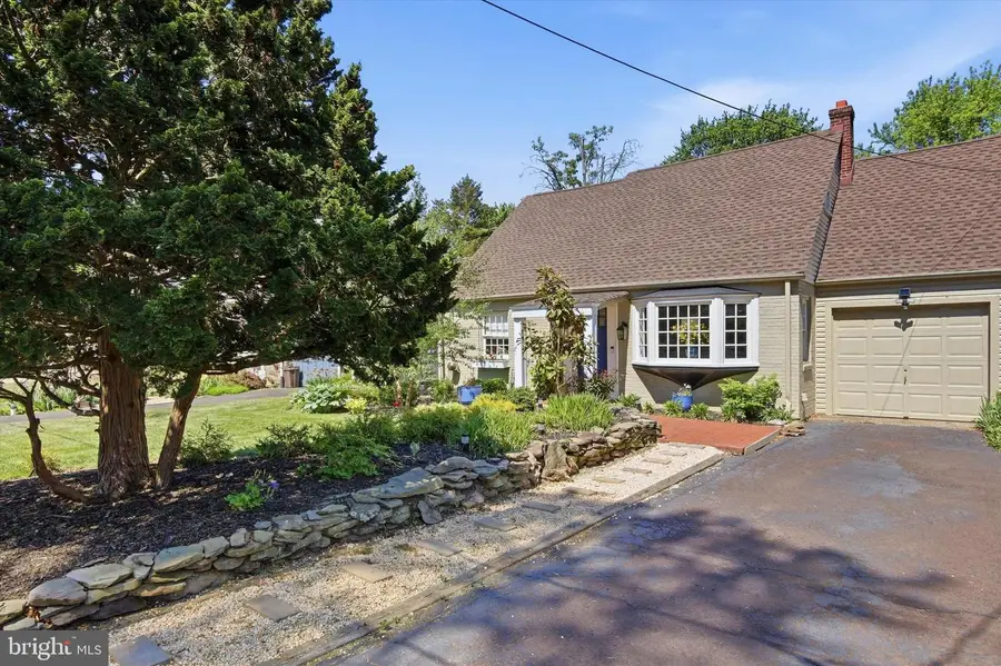 632 S Towamencin Ave, Lansdale, PA 19446 - #3