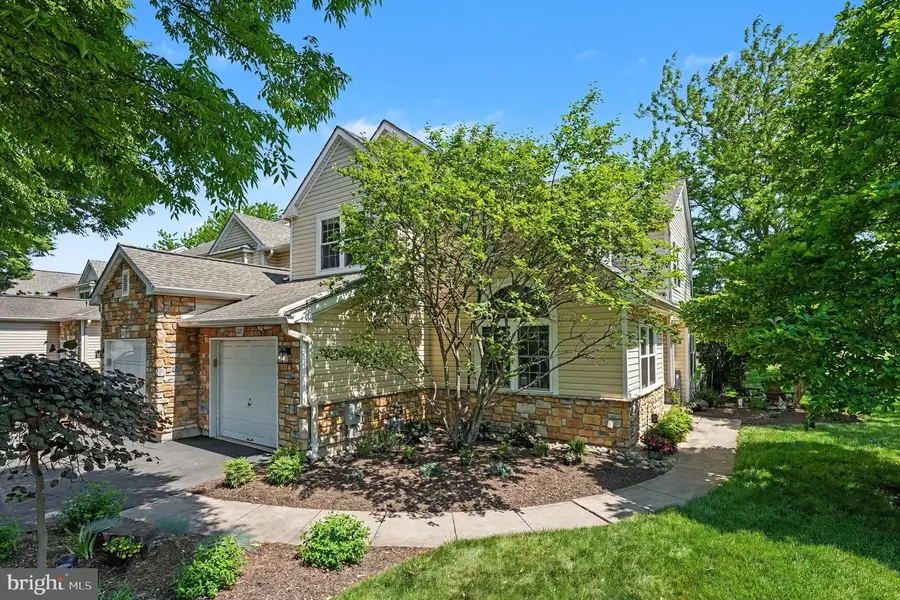 221 Canterbury Ct, Blue Bell, PA 19422 - #3