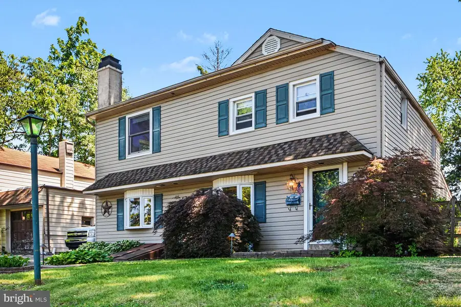 102 Redford Rd, Oreland, PA 19075 - #3