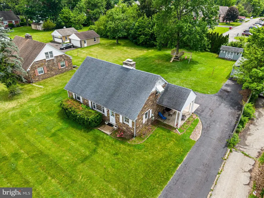 1508 W Marshall St, West Norriton, PA 19403 - #2