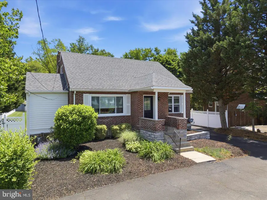 3025 Pine Rd, Huntingdon Valley, PA 19006 - #2