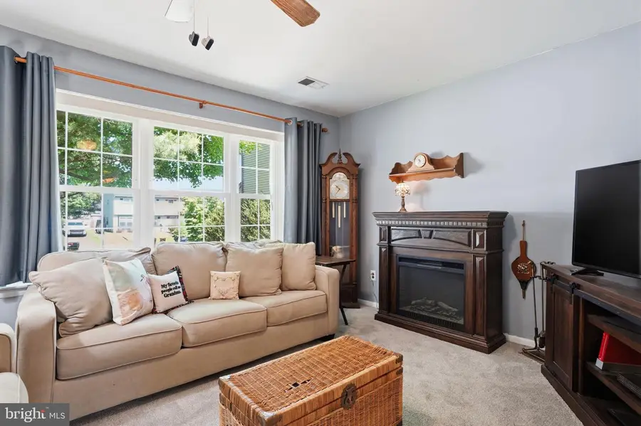 110 Horseshoe Ln, Horsham, PA 19044 - #2
