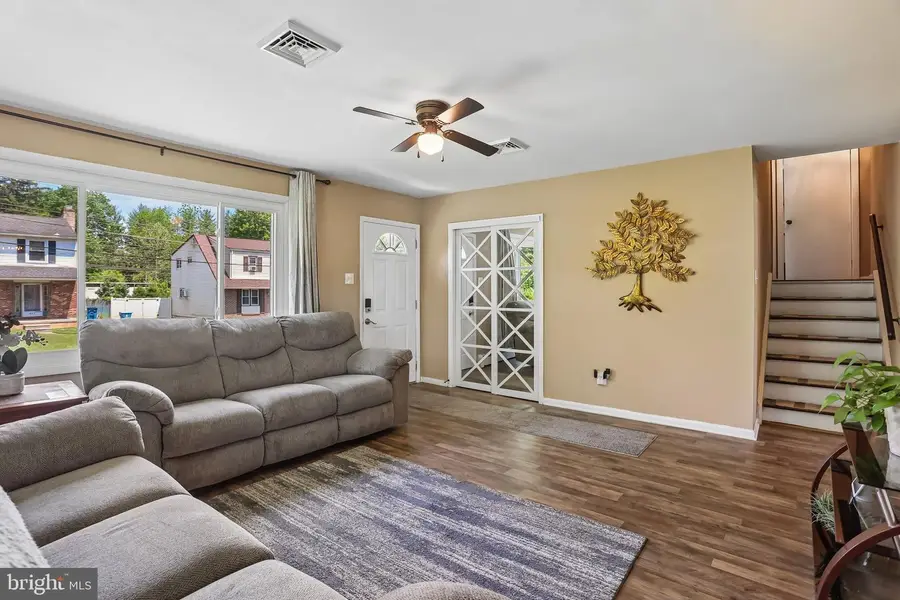 1040 East Ave, Blue Bell, PA 19422 - #3
