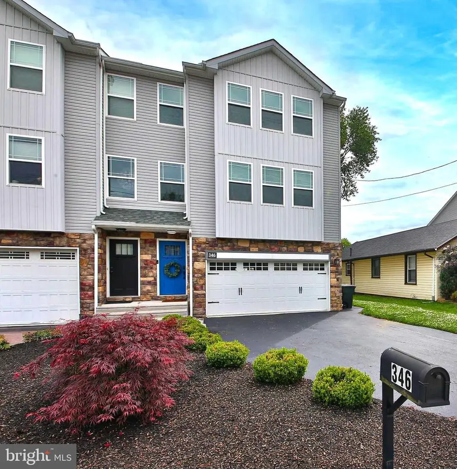 346 Roberts Ave, Conshohocken, PA 19428 - #2