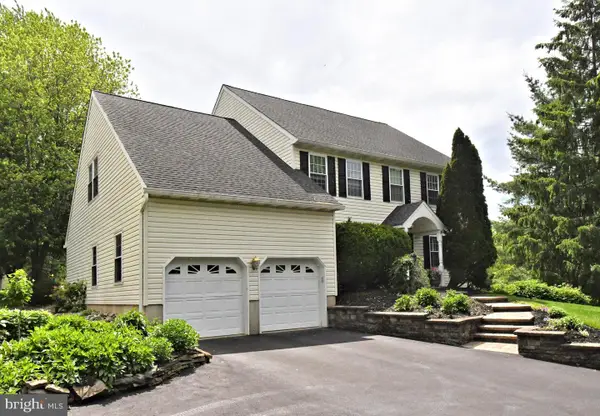 105 Pauline Cir, LANSDALE, PA 19446