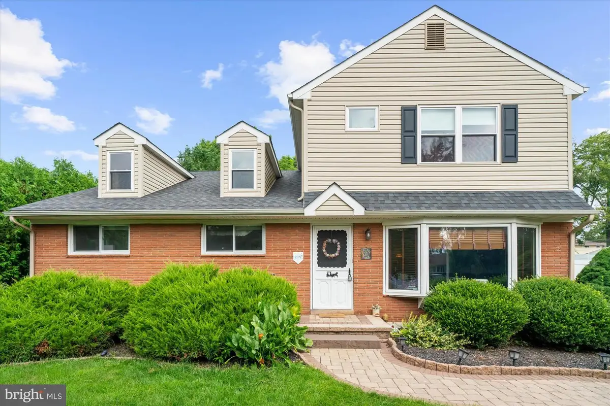 34 Butternut Dr, Hatboro, PA 19040 - #1