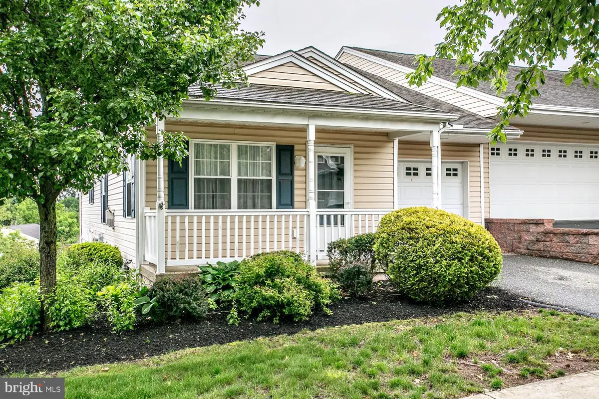220 W Harmony Dr #92, Pottstown, PA 19464 - #1