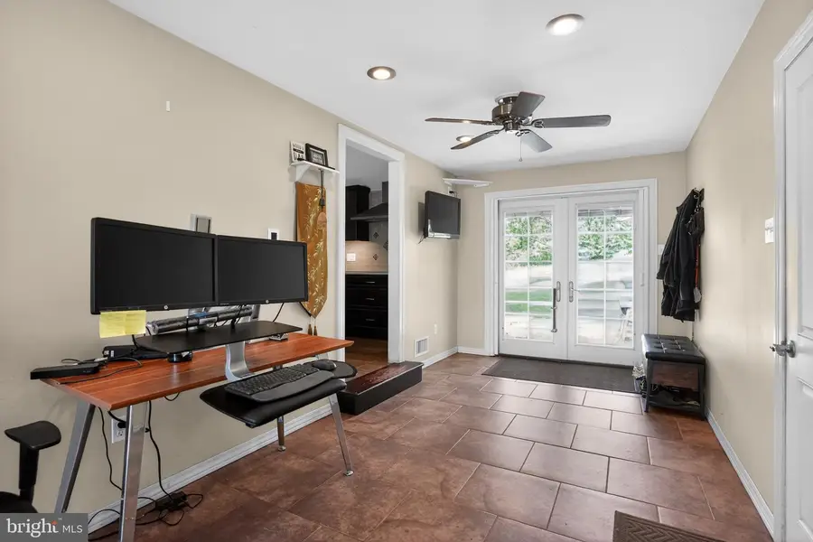 21 E Township Line Rd, Souderton, PA 18964 - #2