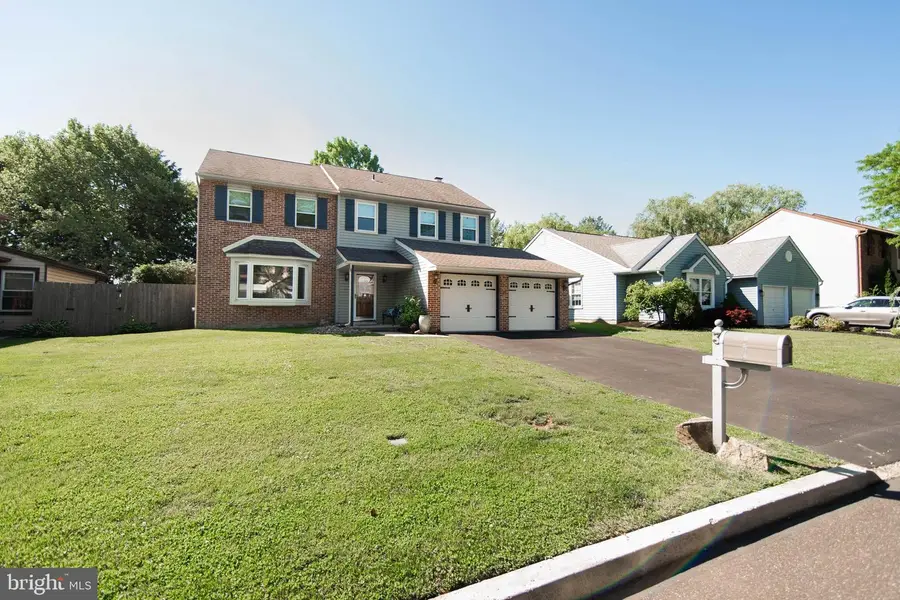 3 Hedgerow Ln, Horsham, PA 19044 - #3
