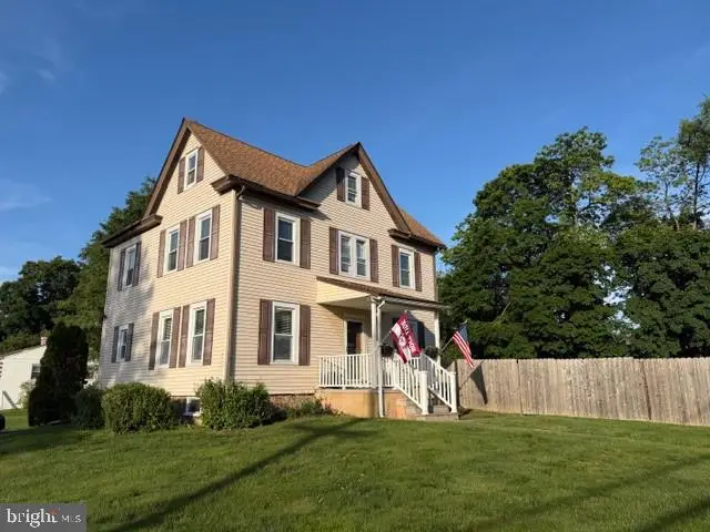 411 N Spring Garden St, Ambler, PA 19002 - #1