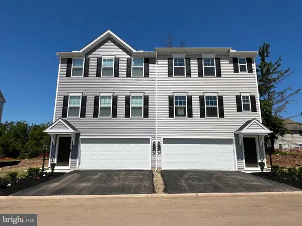 742 Fawn Way #lot 16, PENNSBURG, PA 18073