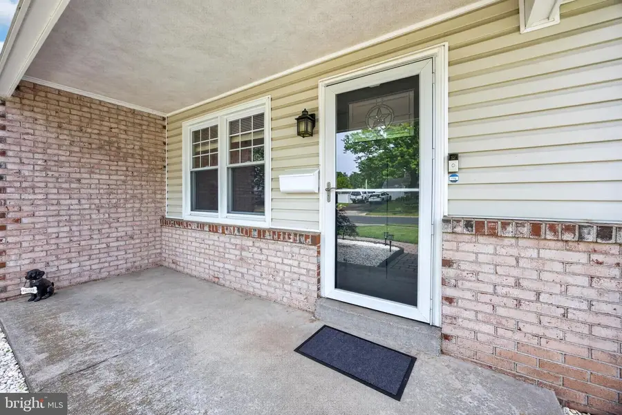 318 Northview Ave, Telford, PA 18969 - #2