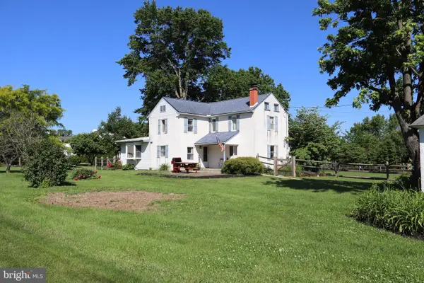 490 Smokepipe Rd, SOUDERTON, PA 18964
