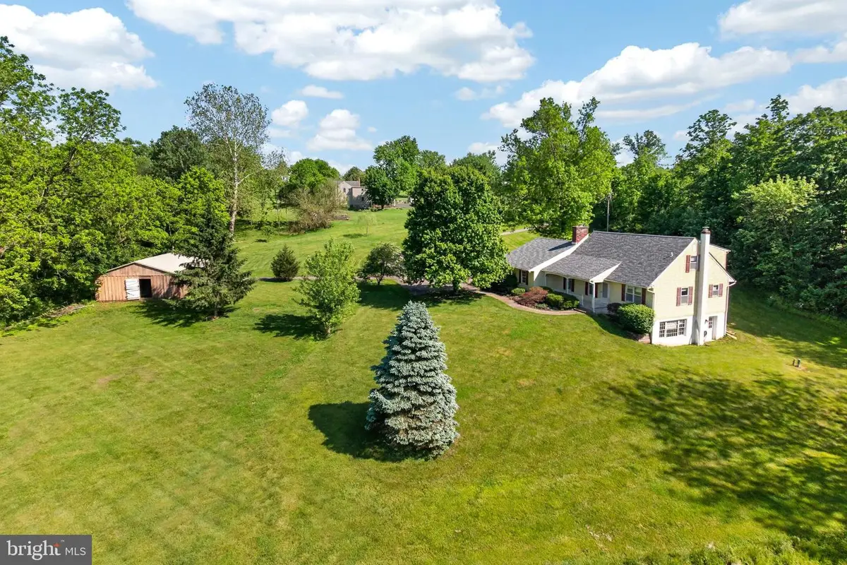 645 Landis Rd, Telford, PA 18969 - #1