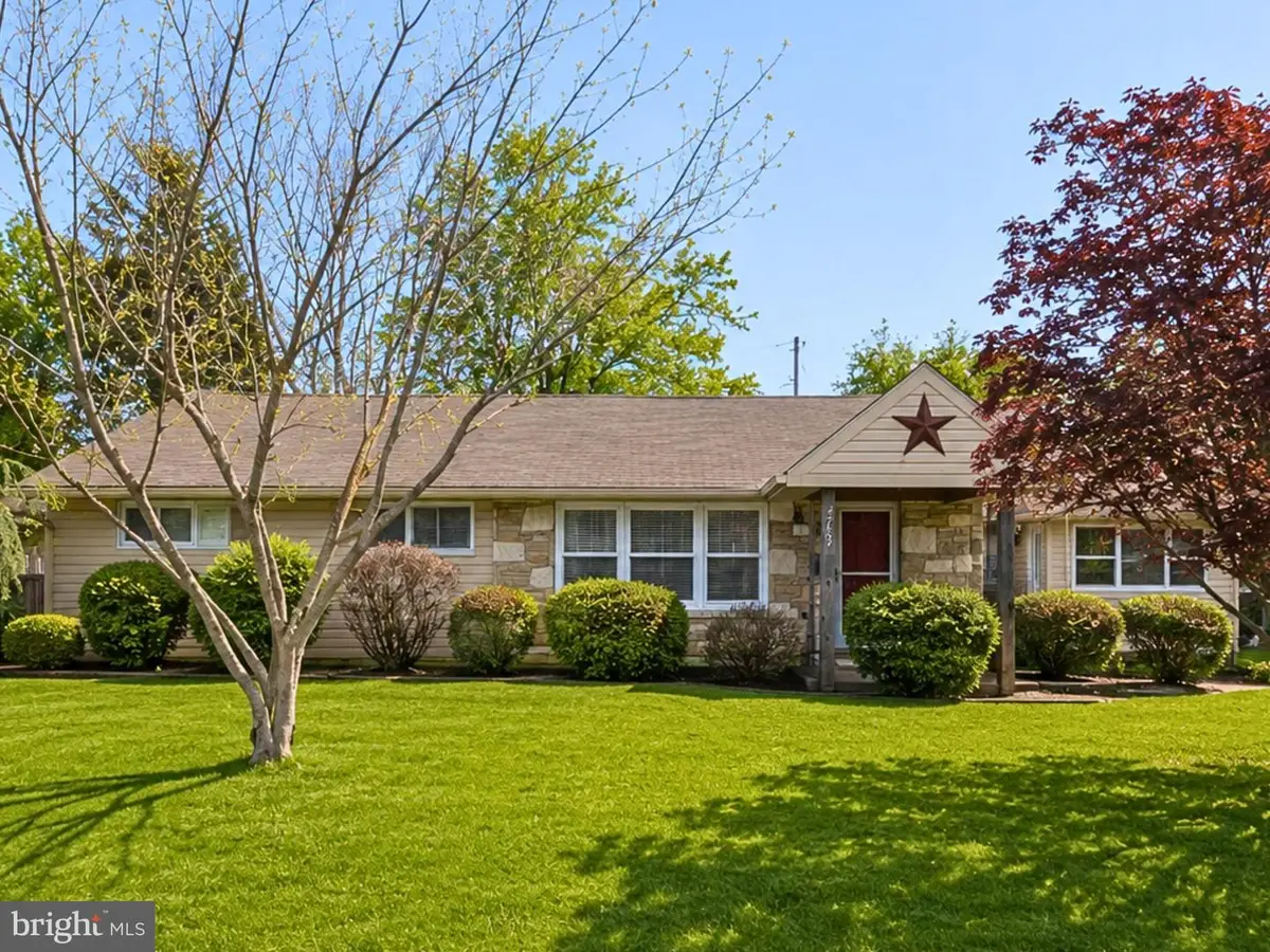 2767 Fernwood Ave, Abington, PA 19001 - #1
