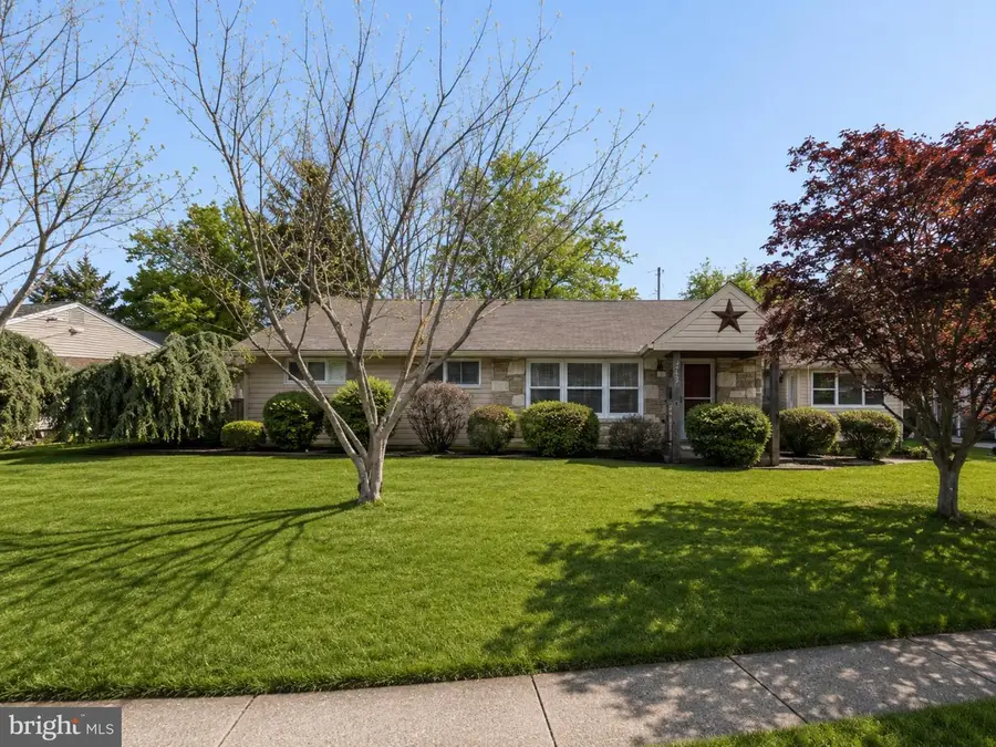 2767 Fernwood Ave, Abington, PA 19001 - #2