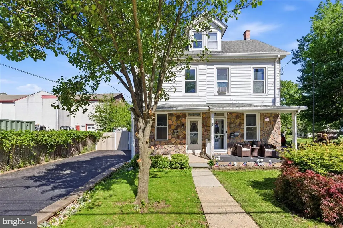 316 Elm Ave, North Wales, PA 19454 - #1