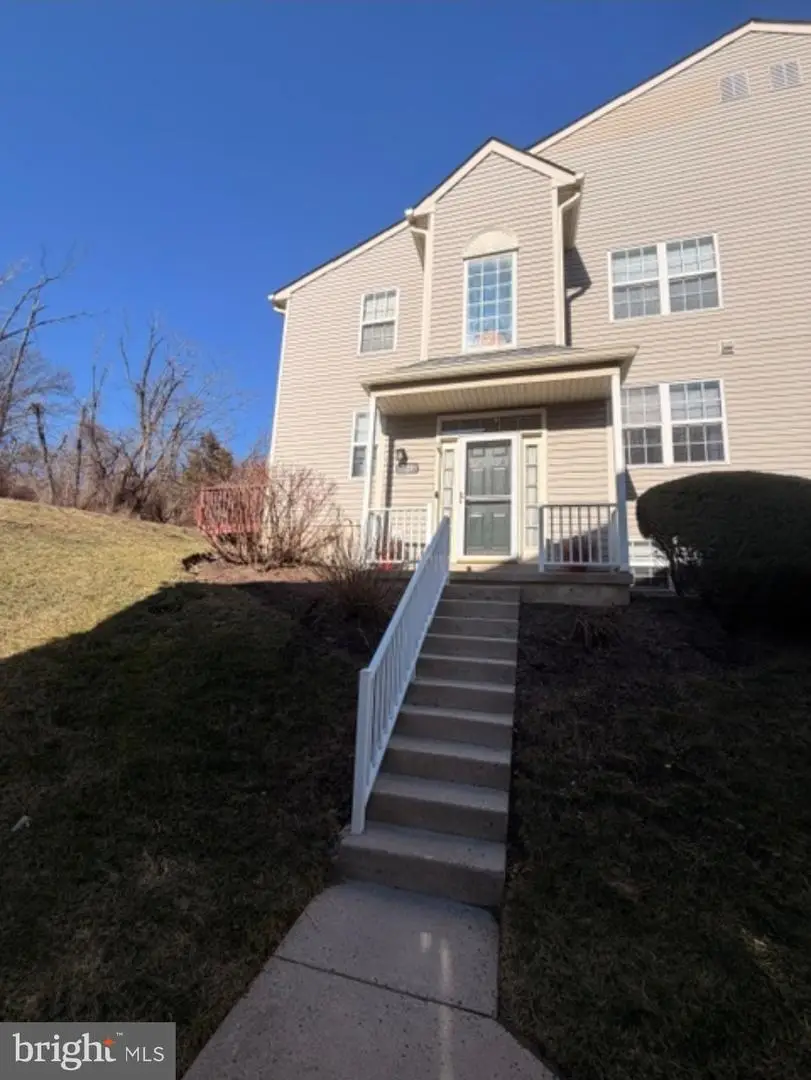 723 Thornhill Dr, Collegeville, PA 19426 - #1