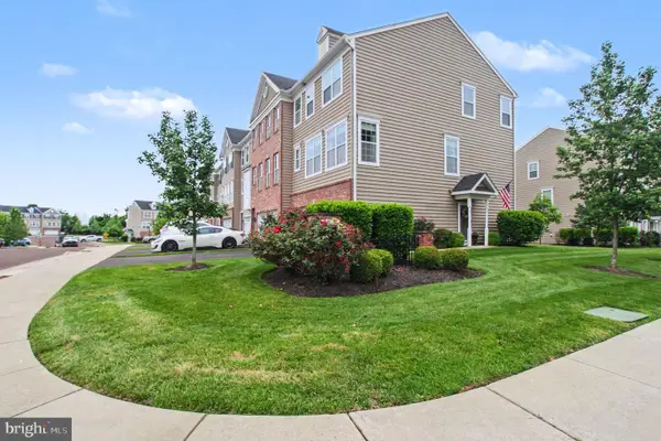 301 W Hamlin Ave, TELFORD, PA 18969