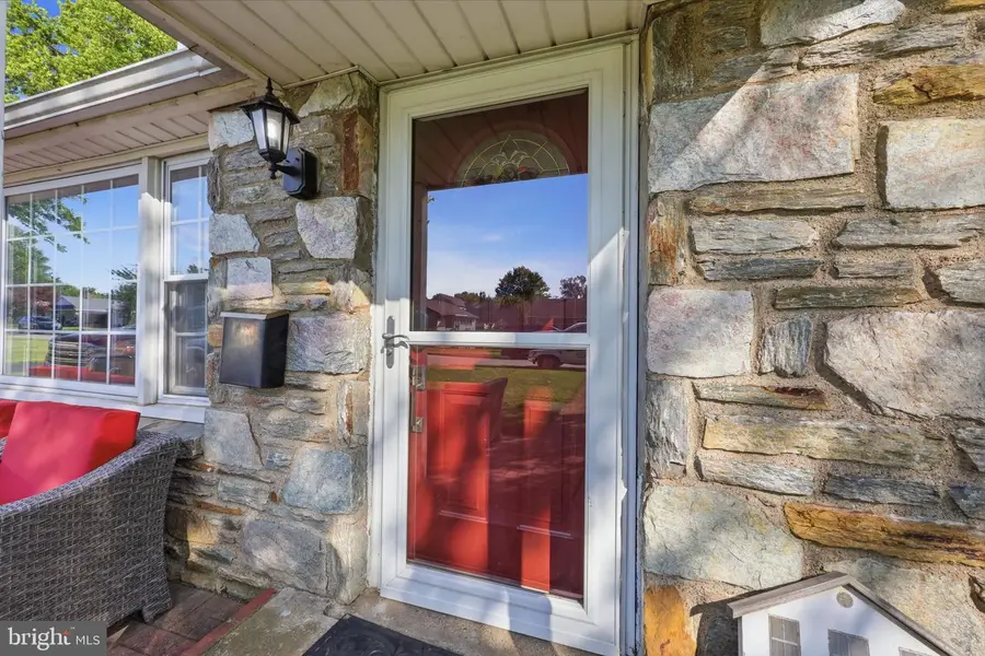 518 Filbert Rd, Oreland, PA 19075 - #3