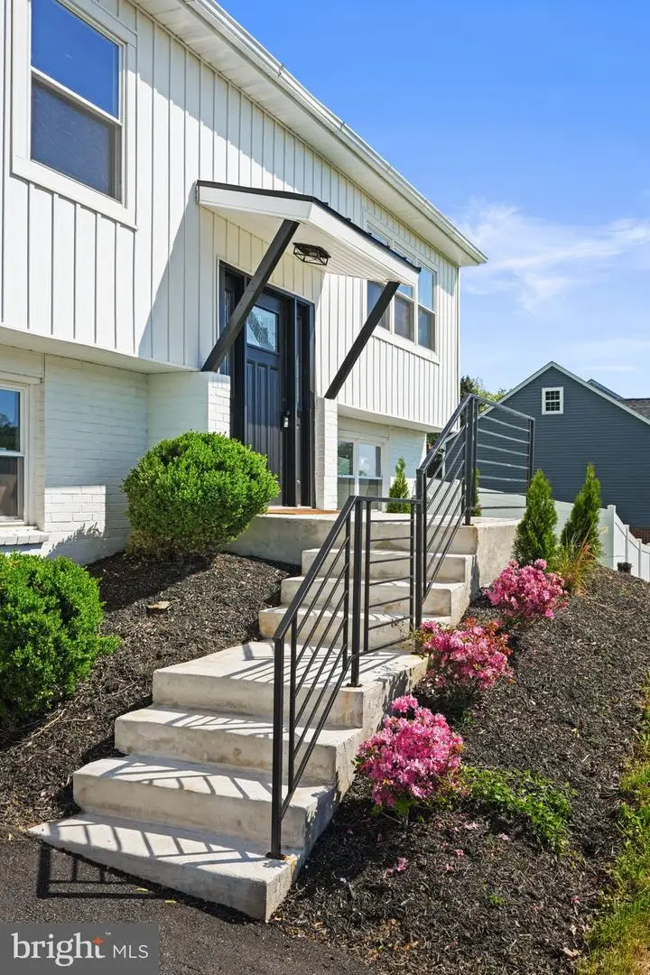 258 Tennessee Ave, Conshohocken, PA 19428 - #2