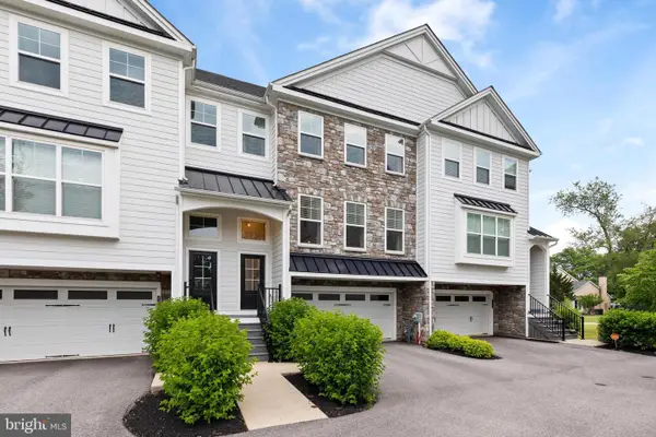 4113 Addison Ct, LAFAYETTE HILL, PA 19444