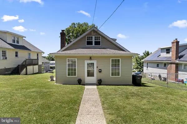 112 Woodlawn Ave, WILLOW GROVE, PA 19090