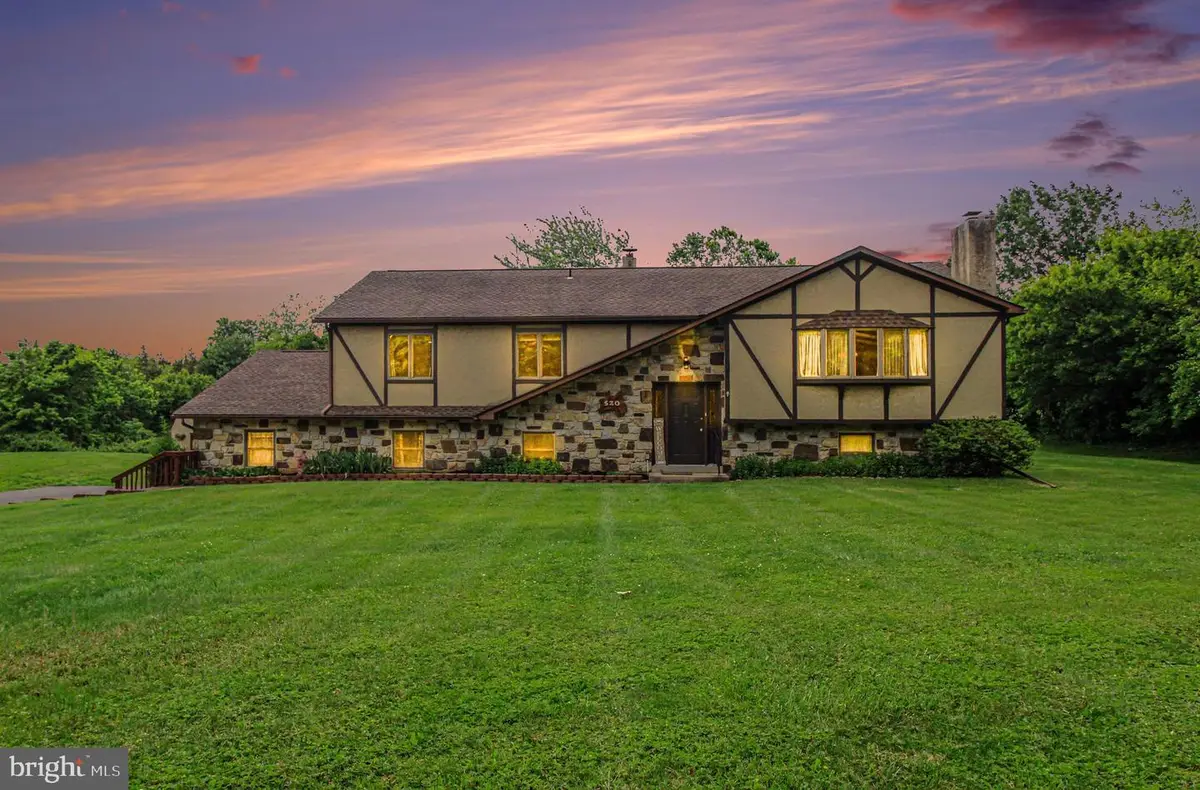 520 Hoffman Rd, Harleysville, PA 19438 - #1