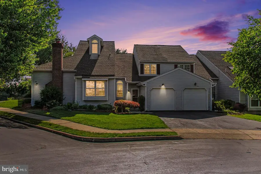 302 Somerset Ct, Lansdale, PA 19446 - #2