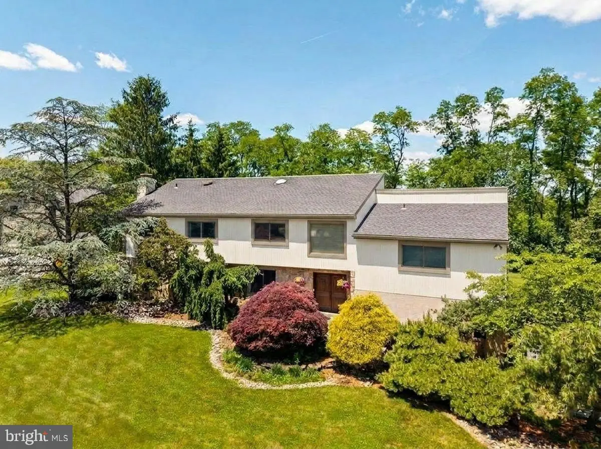 780 Panorama Rd, Villanova, PA 19085 - #1